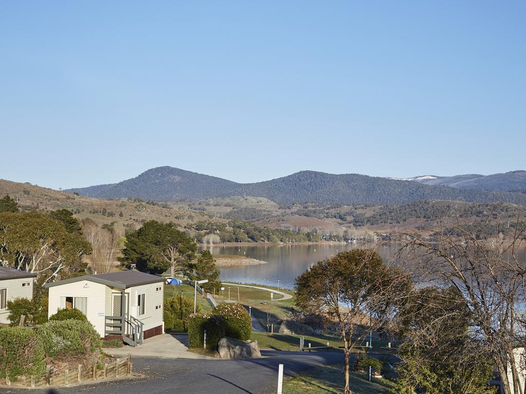 Nrma Jindabyne Holiday Park ภายนอก รูปภาพ